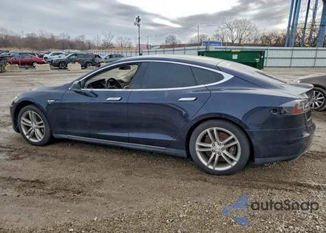 2013 Tesla Model S из США, поврежденный, VIN 5YJSA1CG8DFP23610